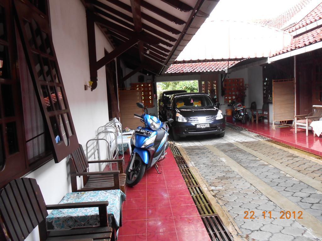 Fortuna Guest House Yogyakarta Luaran gambar