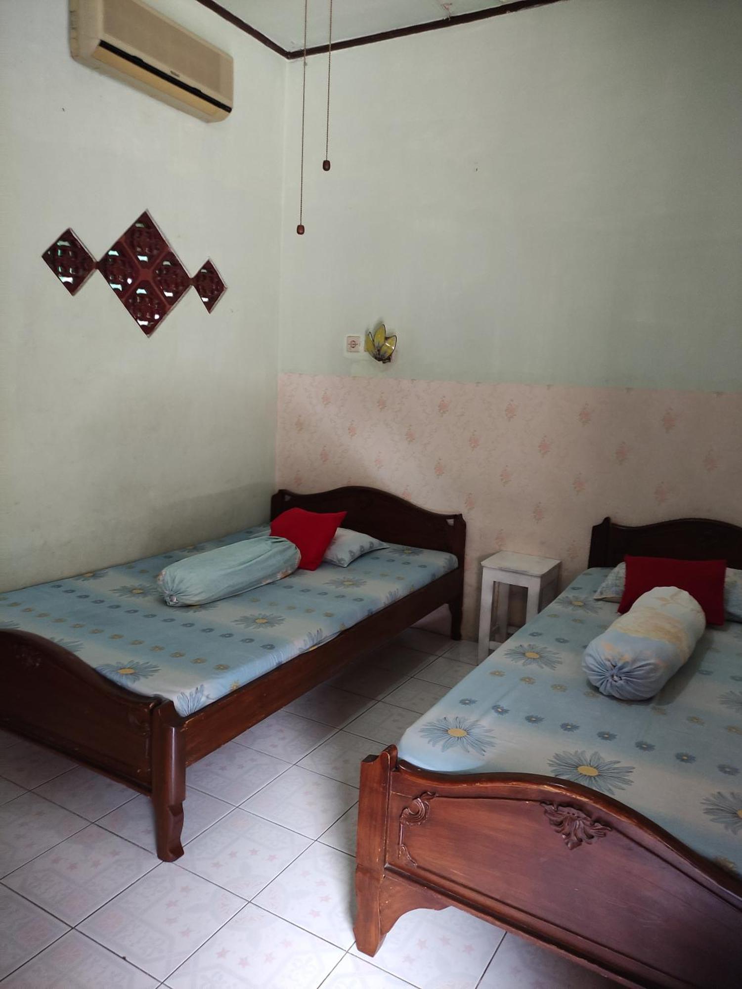 Fortuna Guest House Yogyakarta Luaran gambar
